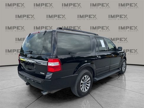 Used 2017 Ford Expedition EL XLT image 5