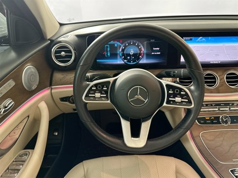 Used 2020 Mercedes-Benz E 350 4MATIC Sedan image 22