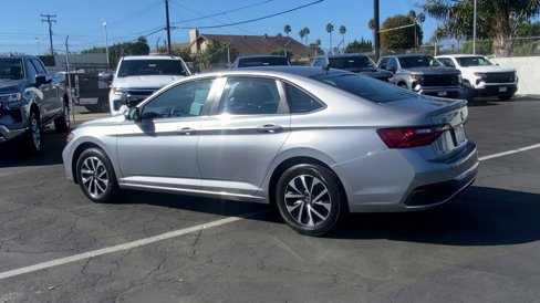 Used 2022 Volkswagen Jetta S image 7