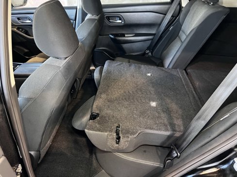 Used 2024 Nissan Rogue SV image 43