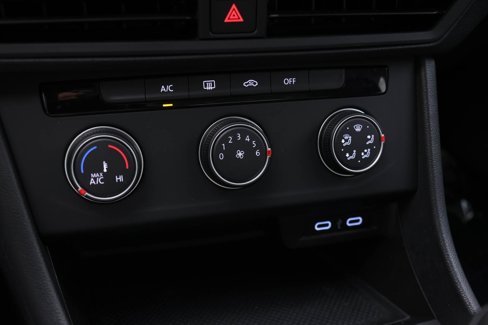 Used 2020 Volkswagen Jetta S w/ Driver Assistance Package image 6