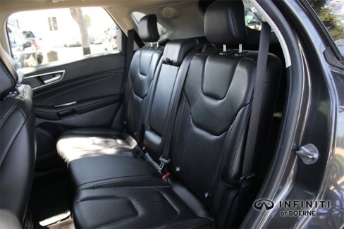 Used 2020 Ford Edge Titanium image 28