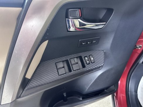 Used 2015 Toyota RAV4 Limited image 21
