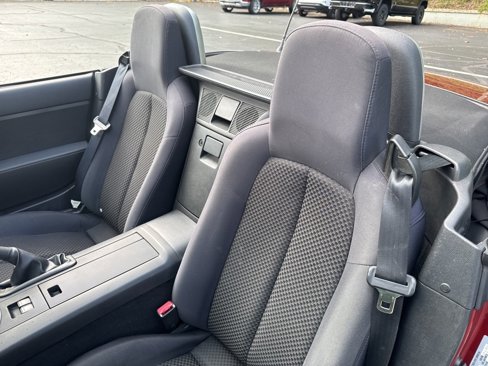 Used 2008 MAZDA MX-5 Miata Sport w/ Convenience Pkg image 10
