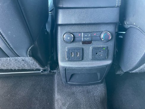 Used 2017 Ford Explorer Platinum image 26