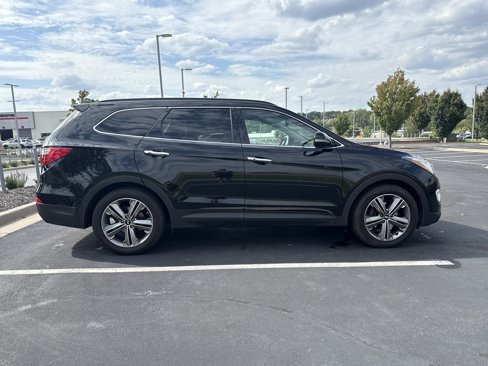 Used 2014 Hyundai Santa Fe GLS image 11