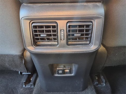 Used 2021 Toyota RAV4 XLE image 9