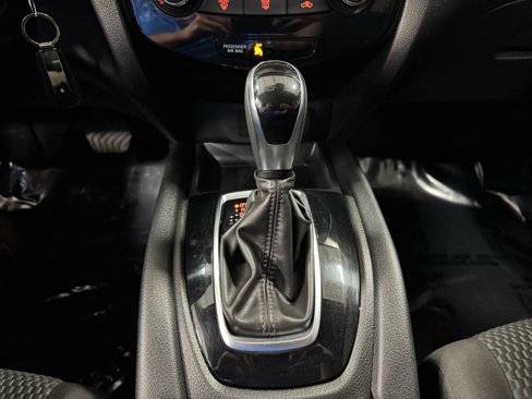 Used 2021 Nissan Rogue Sport S image 37