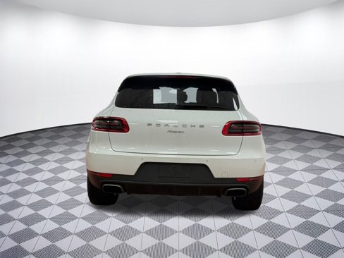Used 2017 Porsche Macan image 9