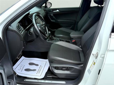Used 2019 Volkswagen Tiguan SEL R-Line image 13