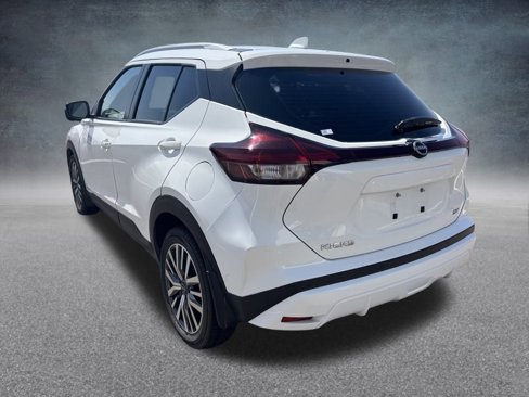 Used 2023 Nissan Kicks SV image 7