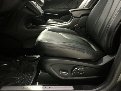 Used 2017 Lincoln MKC Premiere image 22