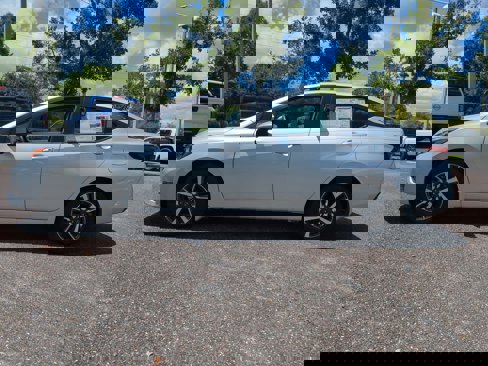 New 2025 Nissan Versa SV image 7