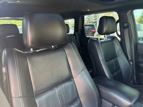 Used 2016 Jeep Grand Cherokee Limited image 14