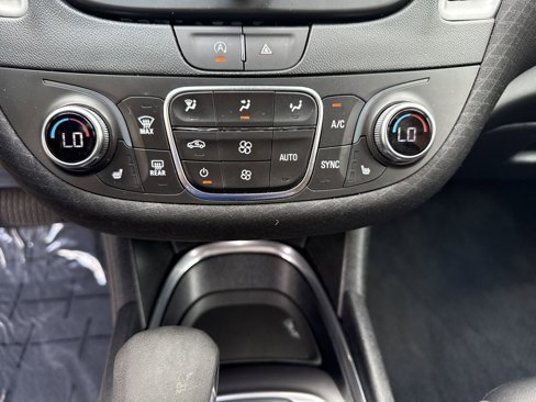 Used 2023 Chevrolet Malibu LT image 21