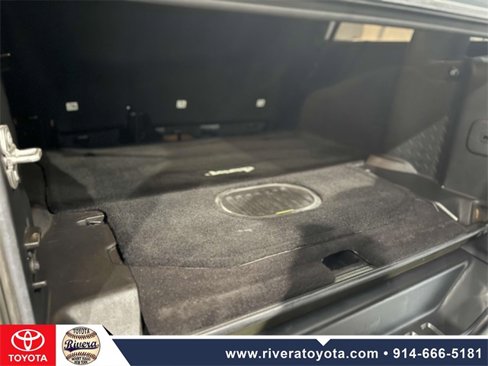 Used 2016 Jeep Wrangler Unlimited Rubicon image 17