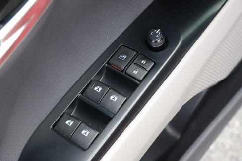 Used 2020 Toyota Camry SE image 13