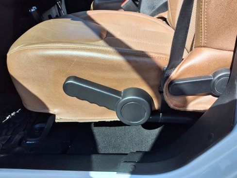 Used 2017 Jeep Wrangler Sahara image 15
