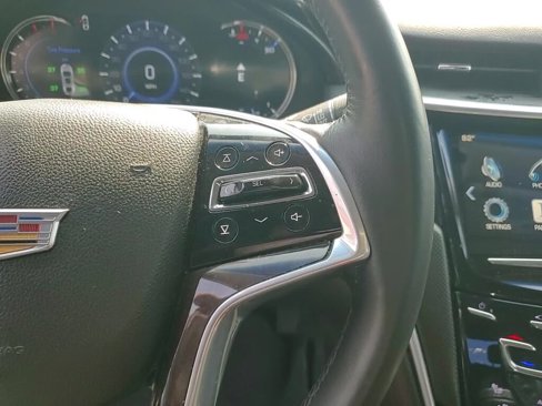 Used 2016 Cadillac XTS Premium image 15