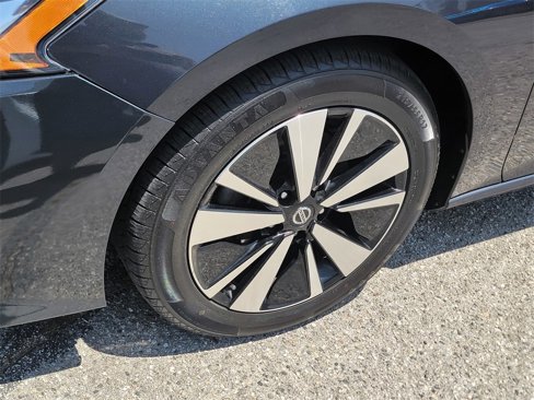 Used 2022 Nissan Altima 2.5 SV image 11