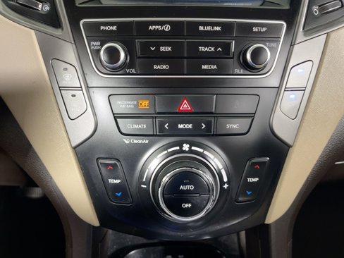Used 2017 Hyundai Santa Fe Sport image 16