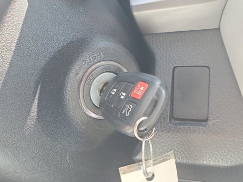 Used 2016 Toyota RAV4 XLE image 34