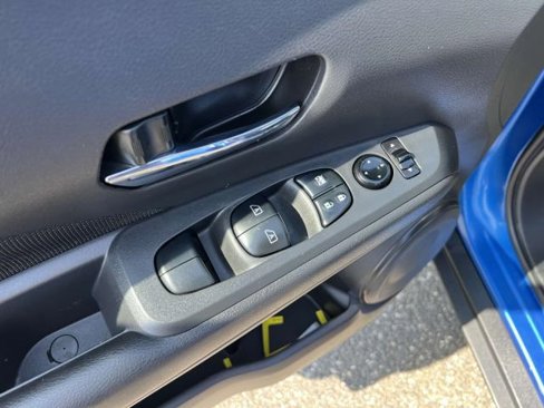Certified 2022 Nissan Kicks SV image 17