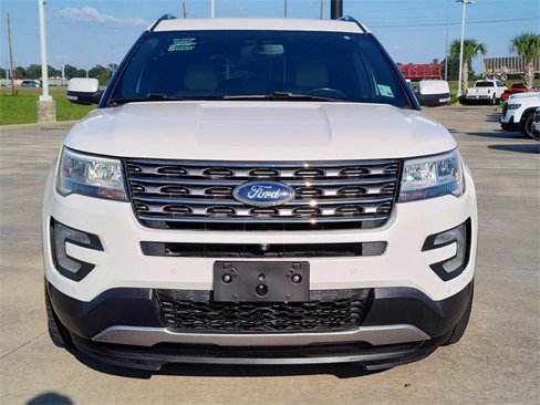 Used 2017 Ford Explorer Limited image 15