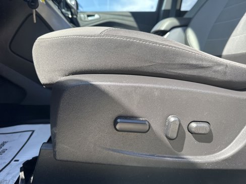 Used 2016 Ford Escape SE w/ SE Cold Weather Package image 13