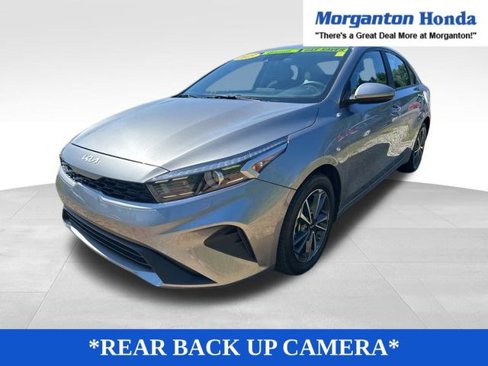 Used 2023 Kia Forte LXS image 3