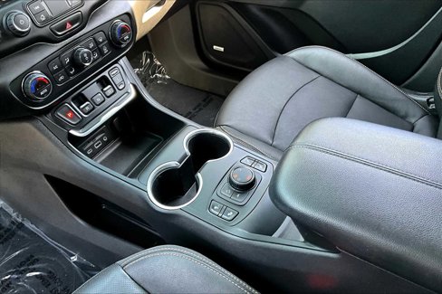 Used 2021 GMC Terrain SLT w/ Infotainment Package II image 15
