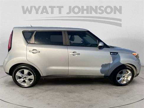 Used 2018 Kia Soul image 11