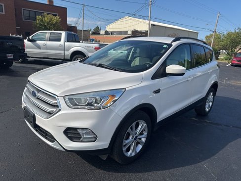 Used 2017 Ford Escape SE w/ Equipment Group 201A image 7