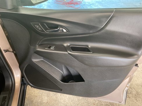 Used 2019 Chevrolet Equinox LT image 19