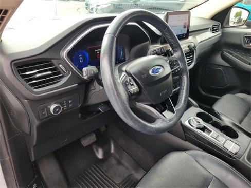 Used 2020 Ford Escape Titanium image 25