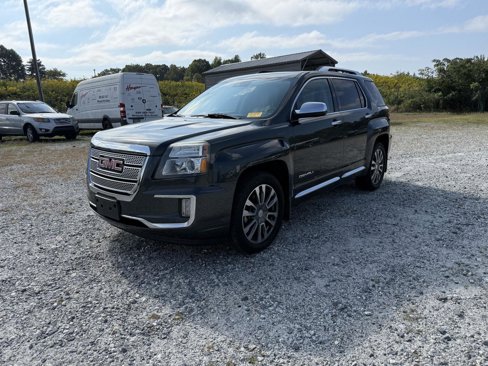 Used 2017 GMC Terrain Denali image 1