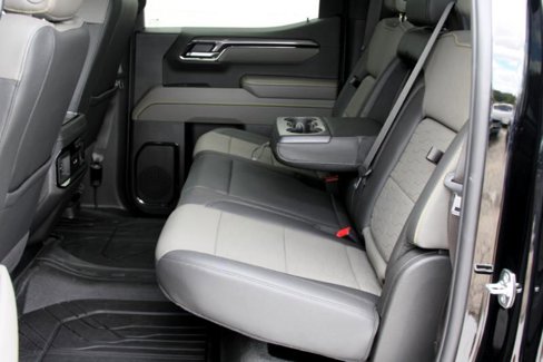 Used 2025 Chevrolet Silverado 1500 ZR2 w/ Technology Package image 39