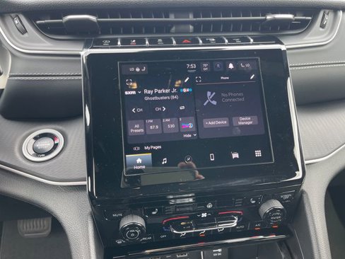 New 2025 Jeep Grand Cherokee L Altitude image 19