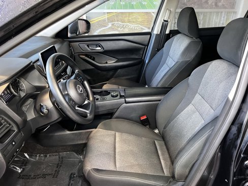 Used 2024 Nissan Rogue SV image 18