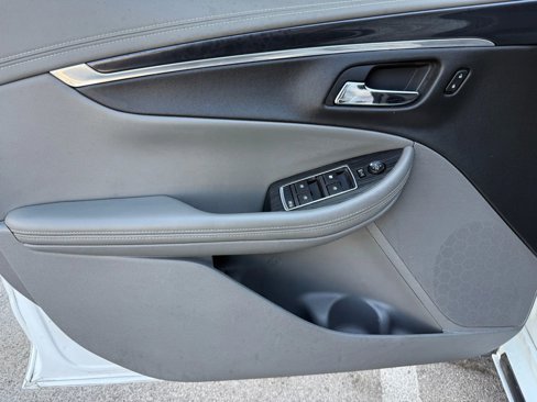 Used 2019 Chevrolet Impala LT image 20