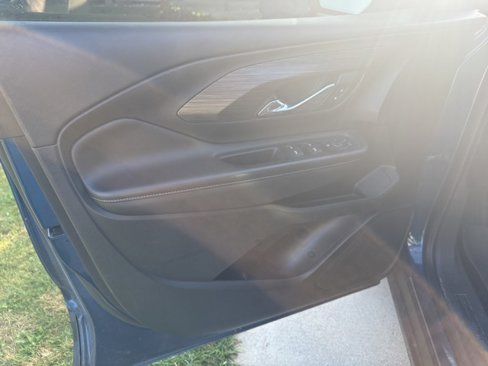 Used 2020 GMC Terrain SLT image 10