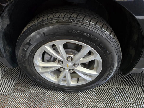 Used 2017 Chevrolet Equinox LS image 30
