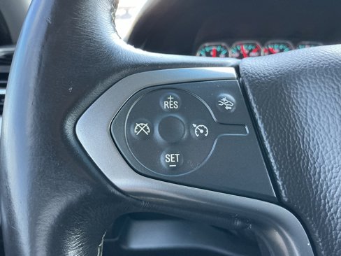 Used 2017 Chevrolet Suburban LT image 58