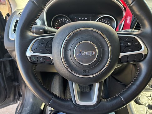 Used 2019 Jeep Compass Latitude w/ Cold Weather Group image 20