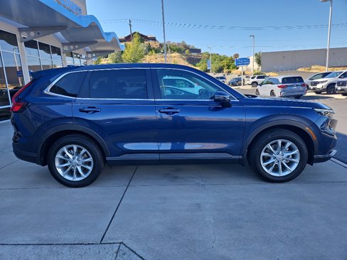 Used 2025 Honda CR-V EX image 4