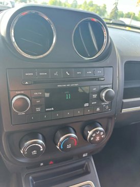 Used 2016 Jeep Patriot Sport image 21