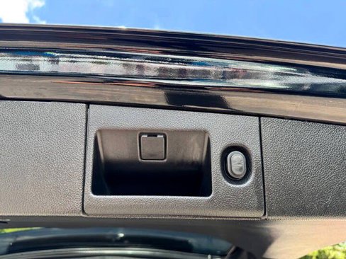 Used 2017 Chevrolet Tahoe LT image 20