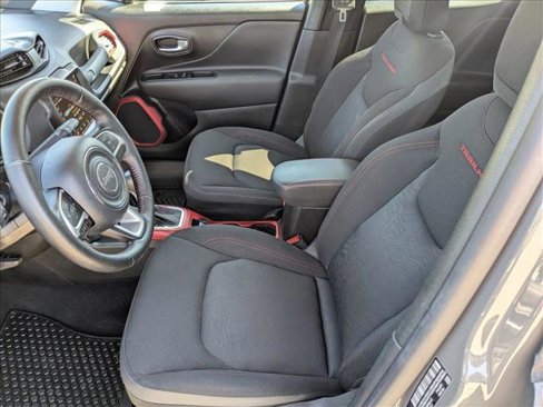 Used 2021 Jeep Renegade Trailhawk image 20