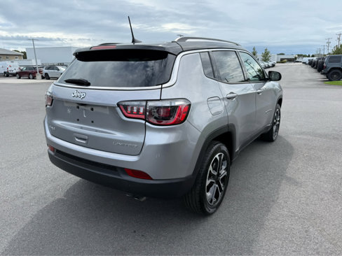 Certified 2022 Jeep Compass Limited image 9