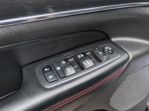Used 2018 Jeep Grand Cherokee Trailhawk w/ Trailhawk Luxury Group image 17
